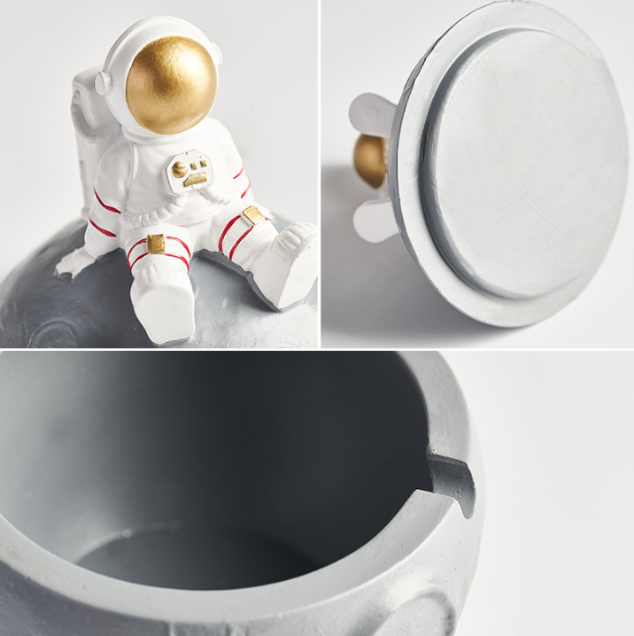 Astronaut Moon Ashtray