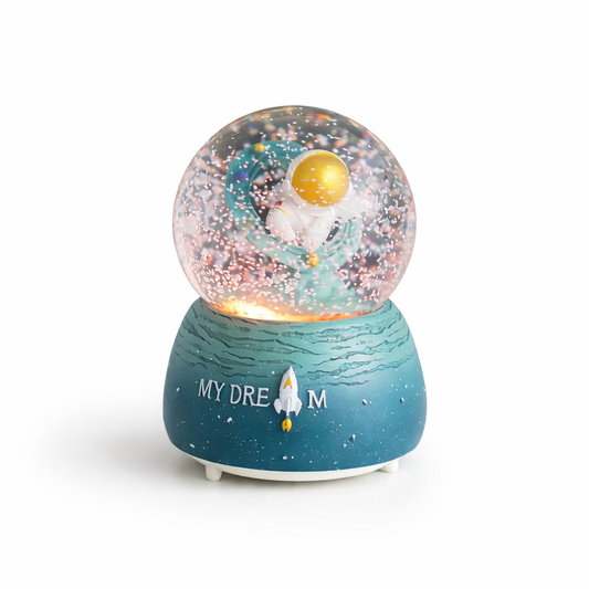 Astronaut Snow Globe