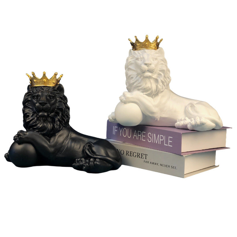 Laying Crown Lion