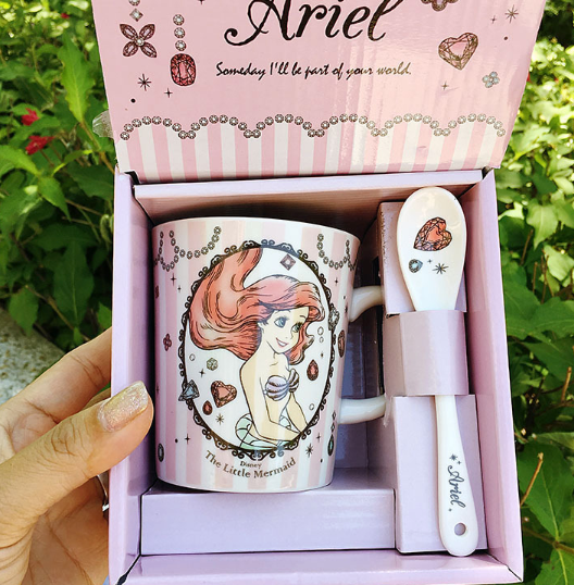 Minnie Mug & Spoon Gift Set